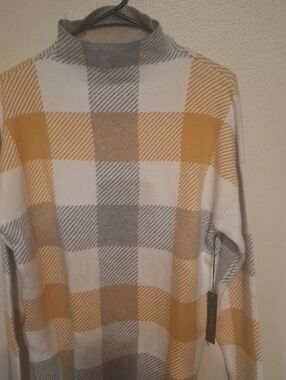 Tahari Cream, Yellow & Gray Plaid Turtleneck Sweater